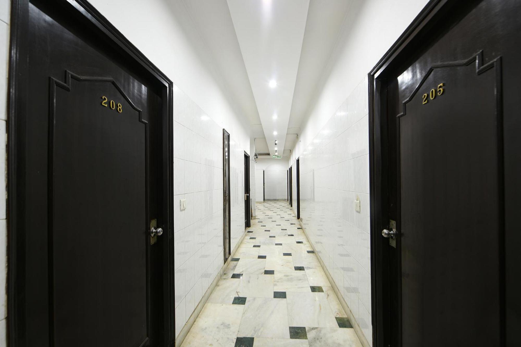 Oyo22154德里达巴酒店 外观 照片
