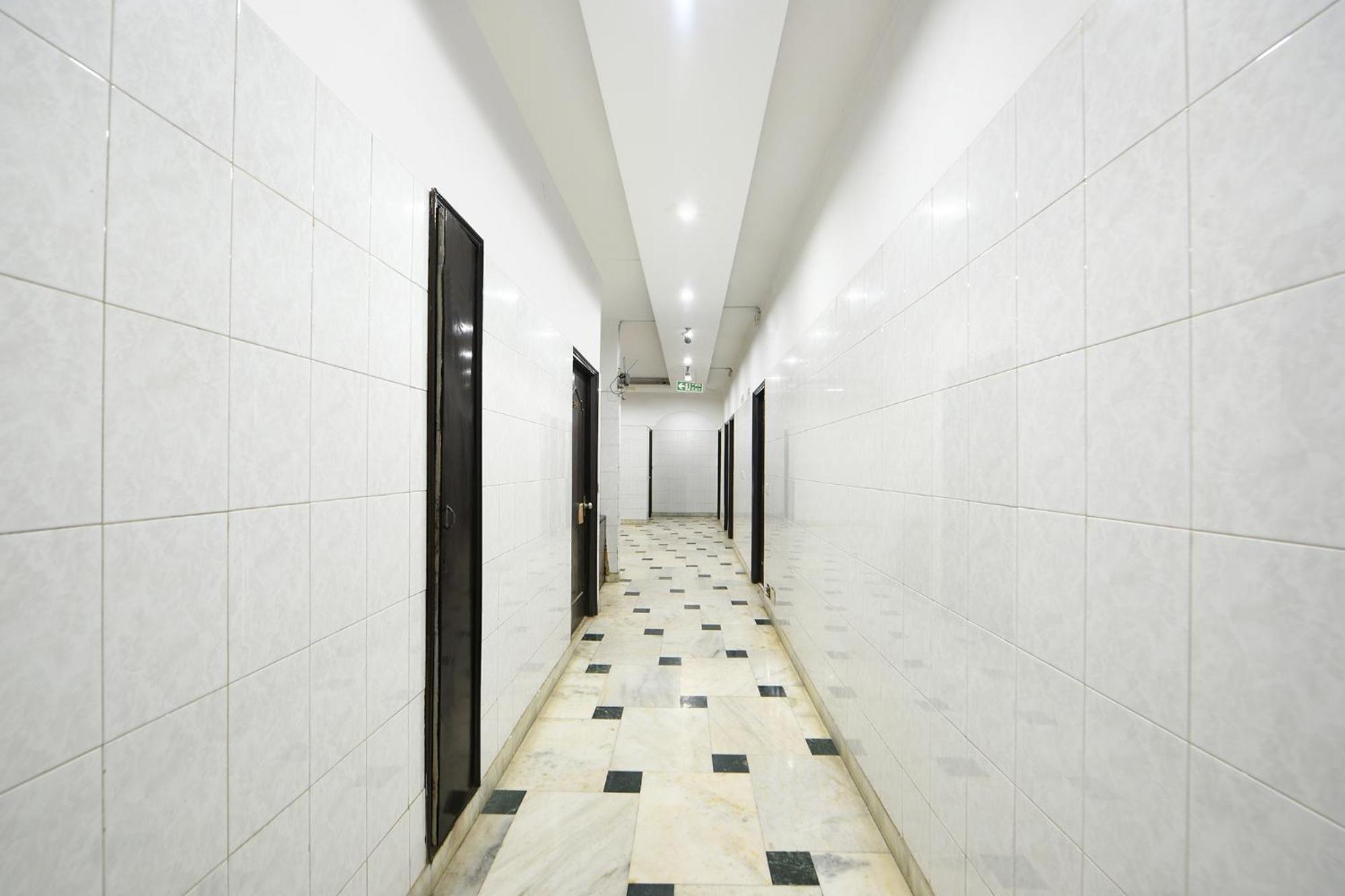 Oyo22154德里达巴酒店 外观 照片